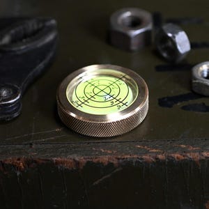Copper EDC Spirit Level - Pocket Leveling Tool, Personalized image 3