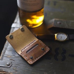 「ストライク」 - EDC ポケットマッチブック - 日常携帯ギア - ブッシュクラフト キャンプ ツール - レザーケース - お父さんへのギフト - ポケット携帯 - ファイヤー