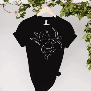 Black Bella Canvas Cupid with Arrow Valentine&#39;s Day Shirt Women&#39;s Gift Women&#39;s T-Shirt Pink Red White Love Holiday Tee Fun Shirt Women&#39;s Tee
