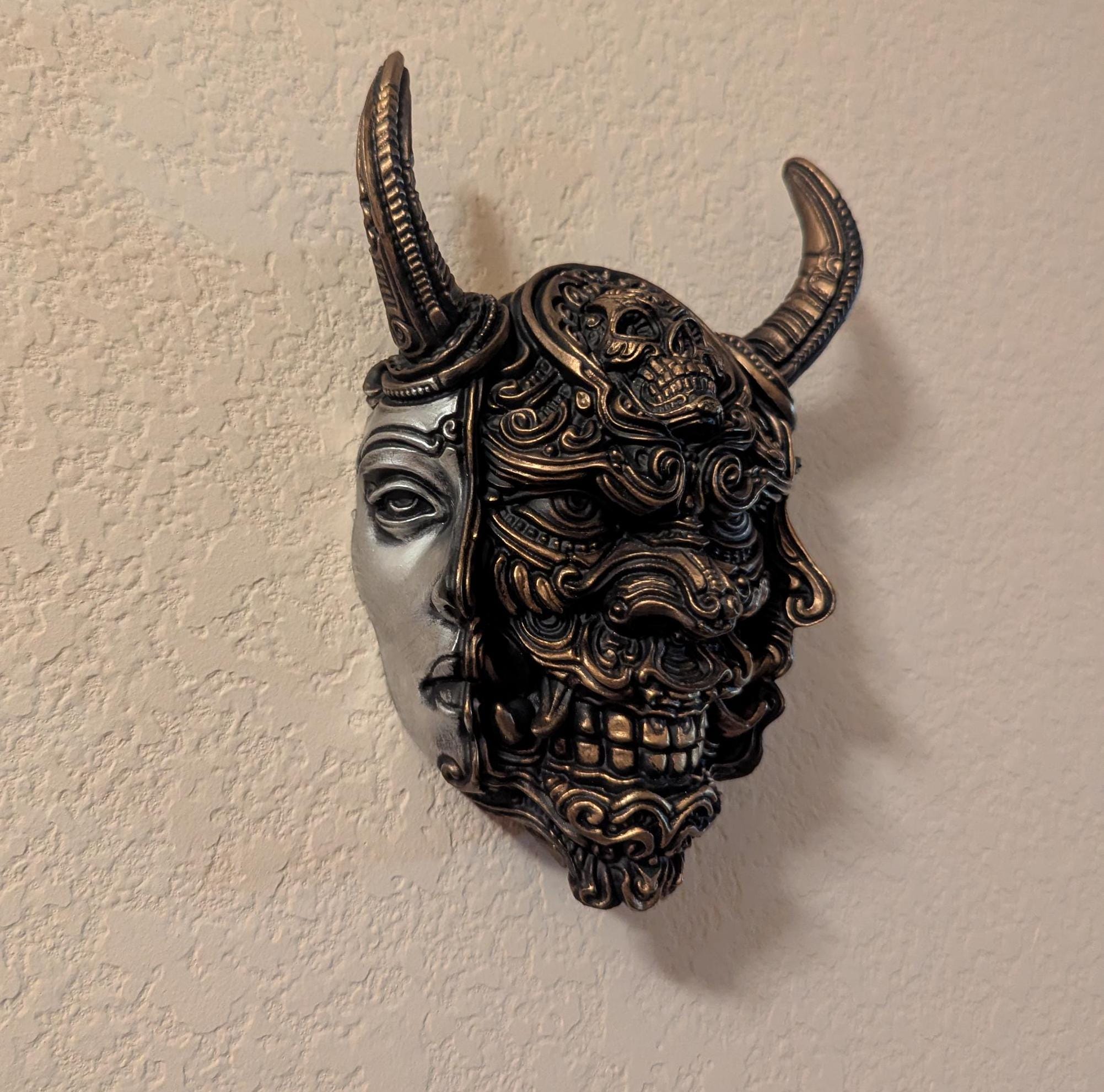 伝統的なお面　木製 Wooden Oni Mask - Etsy