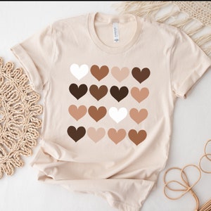 Hautfarbenes Herzen Shirt, Hautfarbenes Shirt, Gleichheits-Shirt, Melanin-Shirt, Inspirations-Shirt, Freundlichkeits-Shirt