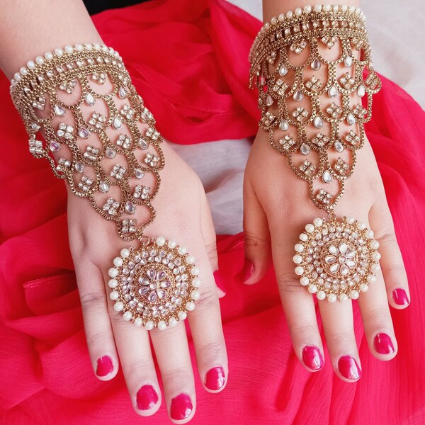 Haath phool, Haath Panja, Hand Harness Single Piece  / Indian Pakistani Bridal Shaadi Jewelry/ Sabyasachi Inspired