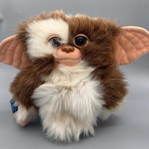 Gremlins movie Gizmo hand puppet plush Applause with tag vintage 1990