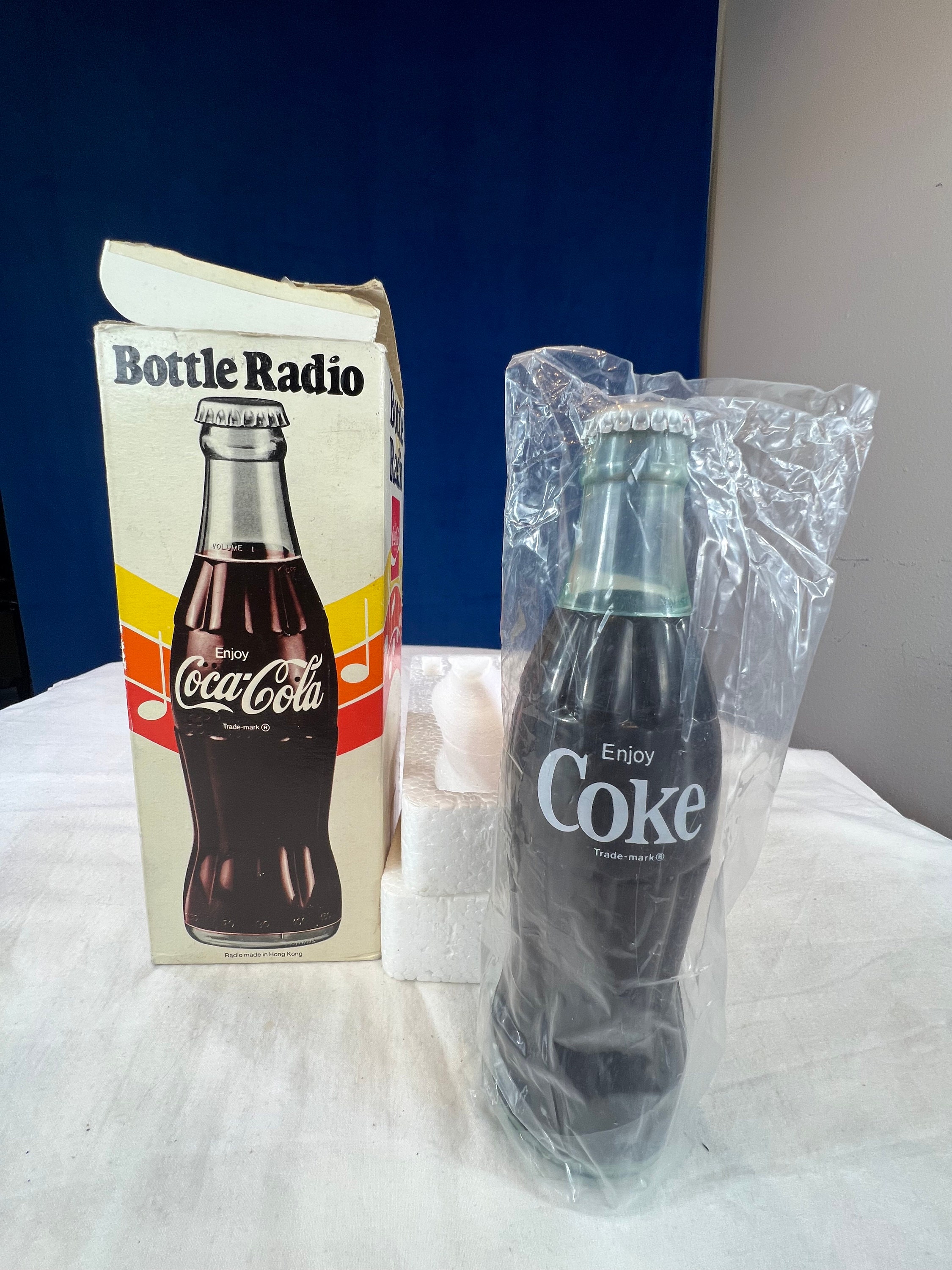 Coca-cola Vintage Bottle Radio in Box Hong Kong Figural AM 