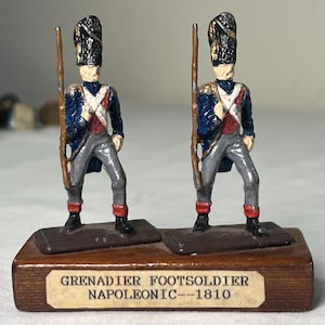 Grenadier Footsoldier Napoleonic 1810 pair of lead miniatures soldiers figures mounted on wood block vintage 2.75&quot; painted artist marked !