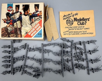 Waterloo French Imperial Guard Airfix 48 pc COMPLETE unused miniature soldier model kit vintage 1974 figures HO/OO Scale
