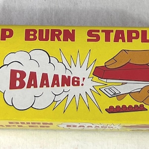 Vintage Cap Burn Stapler prank joke unused old magic shop gag five & dime MIB 70s Japan bang boxed