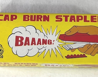 Vintage Cap Burn Stapler prank joke unused old magic shop gag five & dime MIB 70s Japan bang boxed