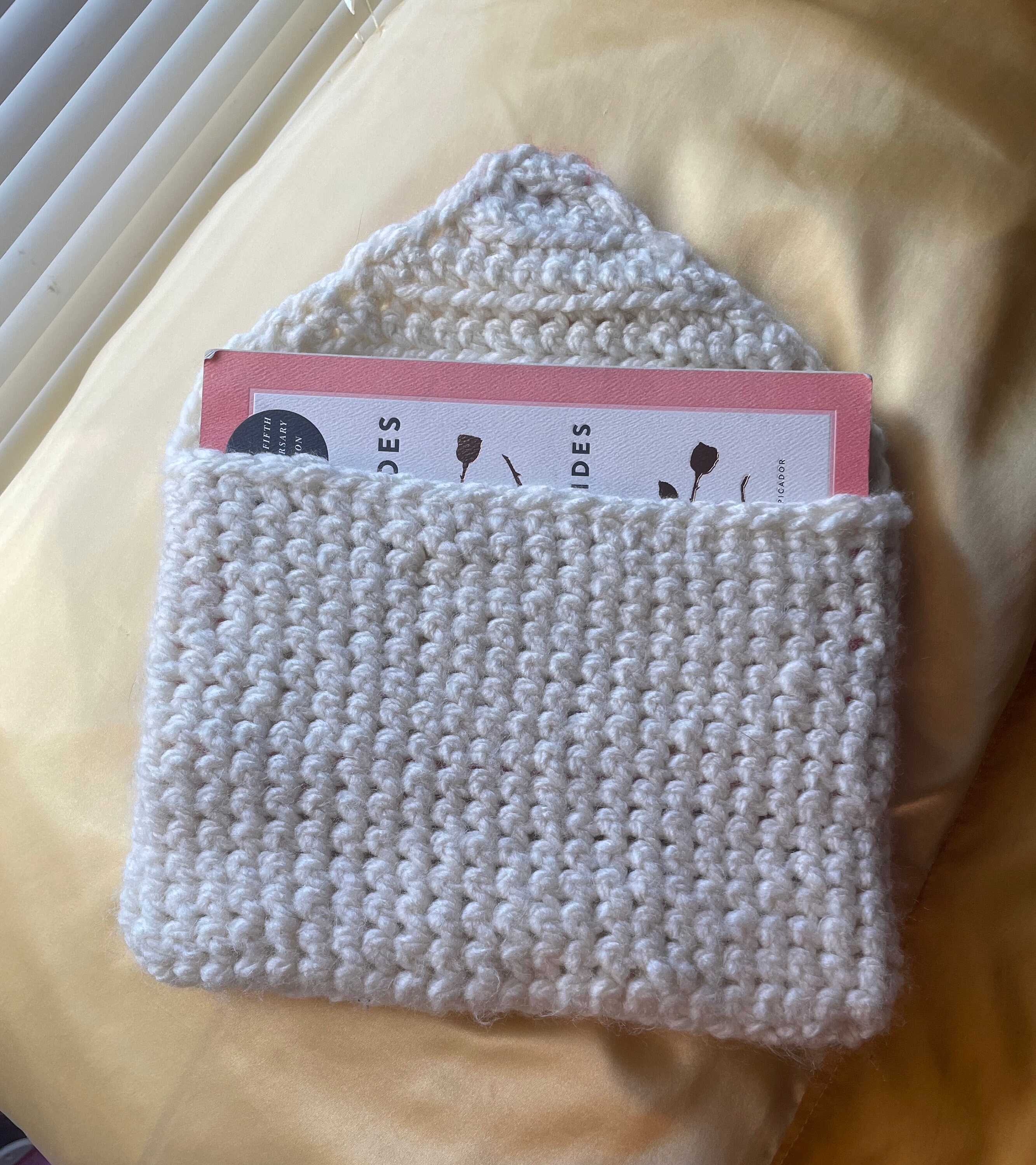 how to crochet a love letter book sleeve/wallet