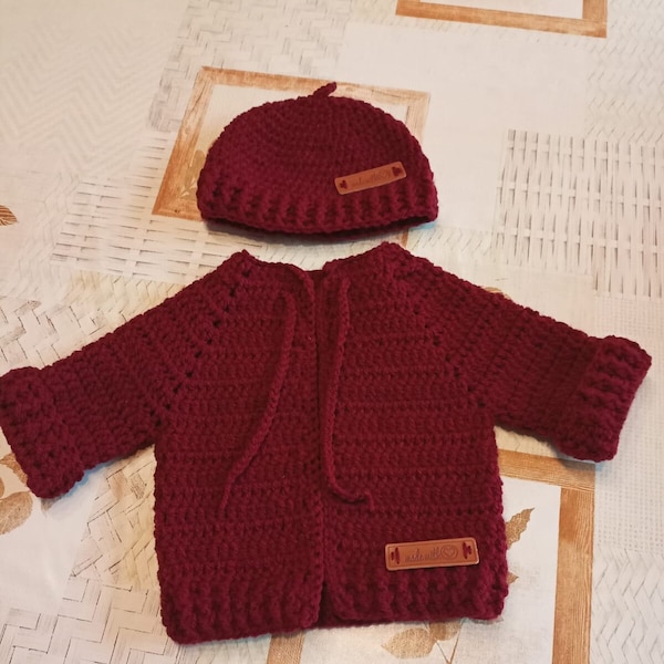 Geschenkset Babyjacke mit passender Mütze