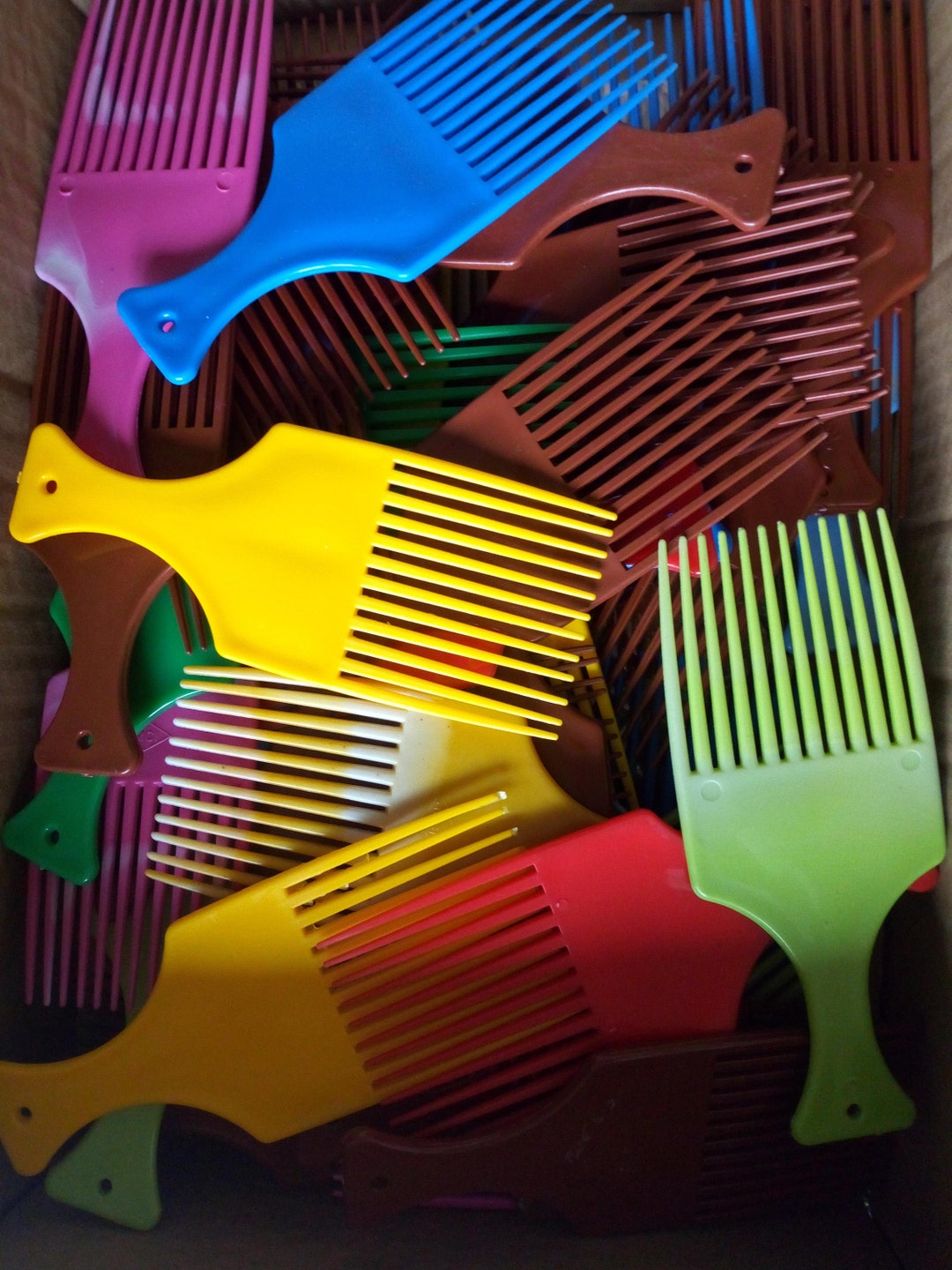 Sturdy Afro Comb Suitable for Detangling and Combing the Most Difficult ...