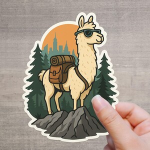 Lama Buitensticker, Grappige Vinyl Sticker Bergdier Wandelen – voor Busje, Fles, Camper – Gemaakt in Duitsland