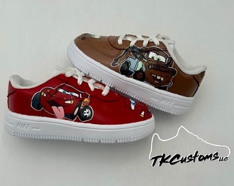 Beleuchtung McQueen und Mator Themed Cars Kundenspezifische Schuhe