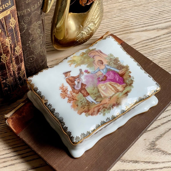 Vintage Limoges France Trinket box - French Porcelain Jewelry/Trinket Box