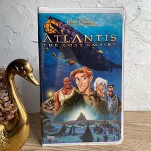 Vintage Atlantis: The Lost Empire VHS ClamShell --2000s Disney Adventure Movie --Hand Drawn Animation