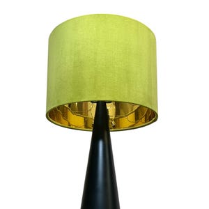 SOLO PANTALLA DE LÁMPARA, pantalla cilíndrica de terciopelo verde lima Chartreuse, hecha a mano a medida, pantalla de lámpara de lujo moderna y contemporánea.