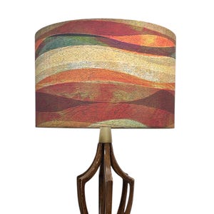 ENDAST LAMPSKÄRM, Abstrakt jordfärgad lampskärm, Modern trumlampskärm, Rostfärgad lampskärm, Modern handgjord lampskärm tillverkad på beställning