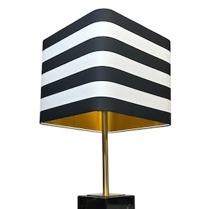 ENDAST LAMPSKÄRM, Rundade hörn fyrkantig kubalådlampskärm, Svartvita djärva ränder handgjord specialtillverkad på beställning modern lampskärm