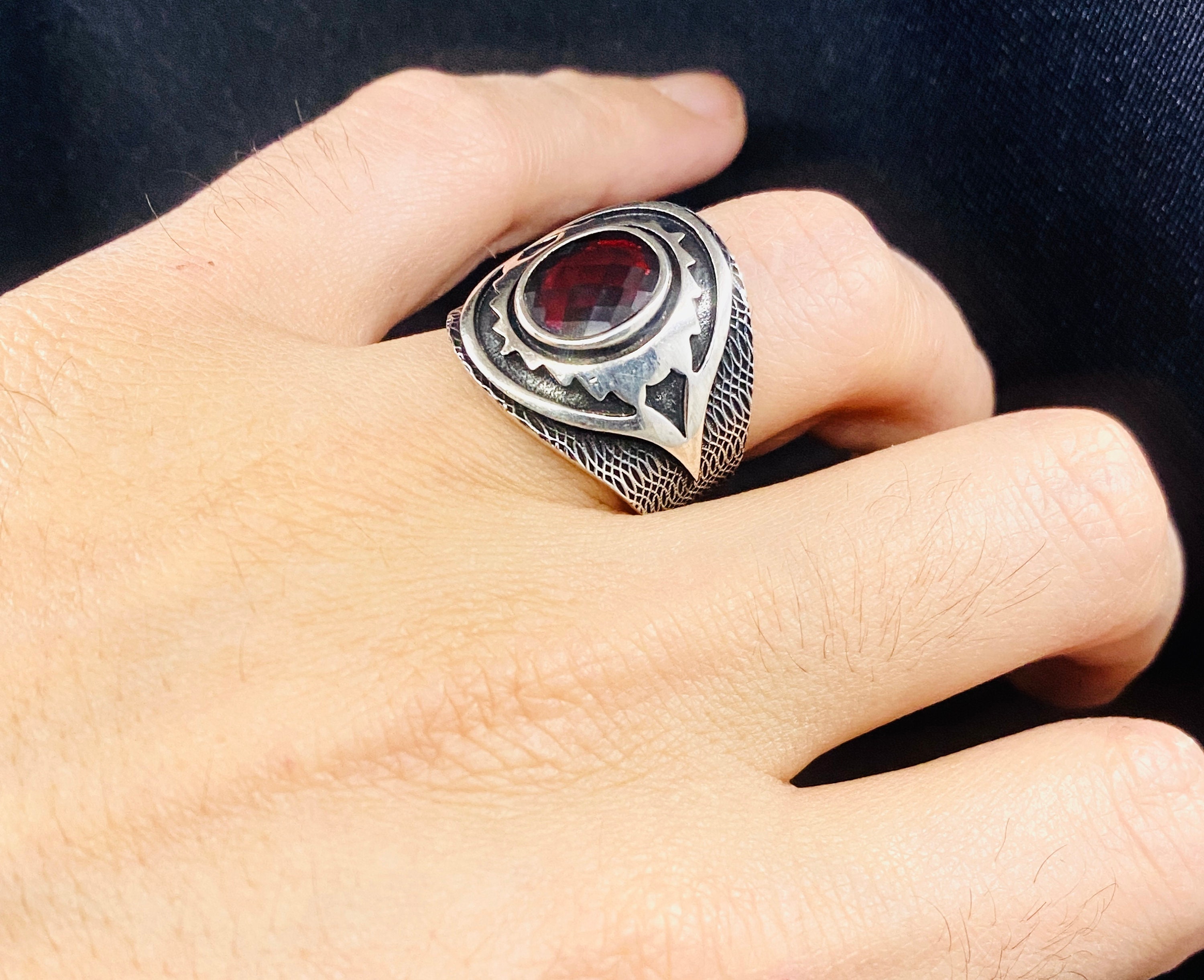 SILVER925 RED STONE DESIGN RING/シルバー/リング - メルカリ