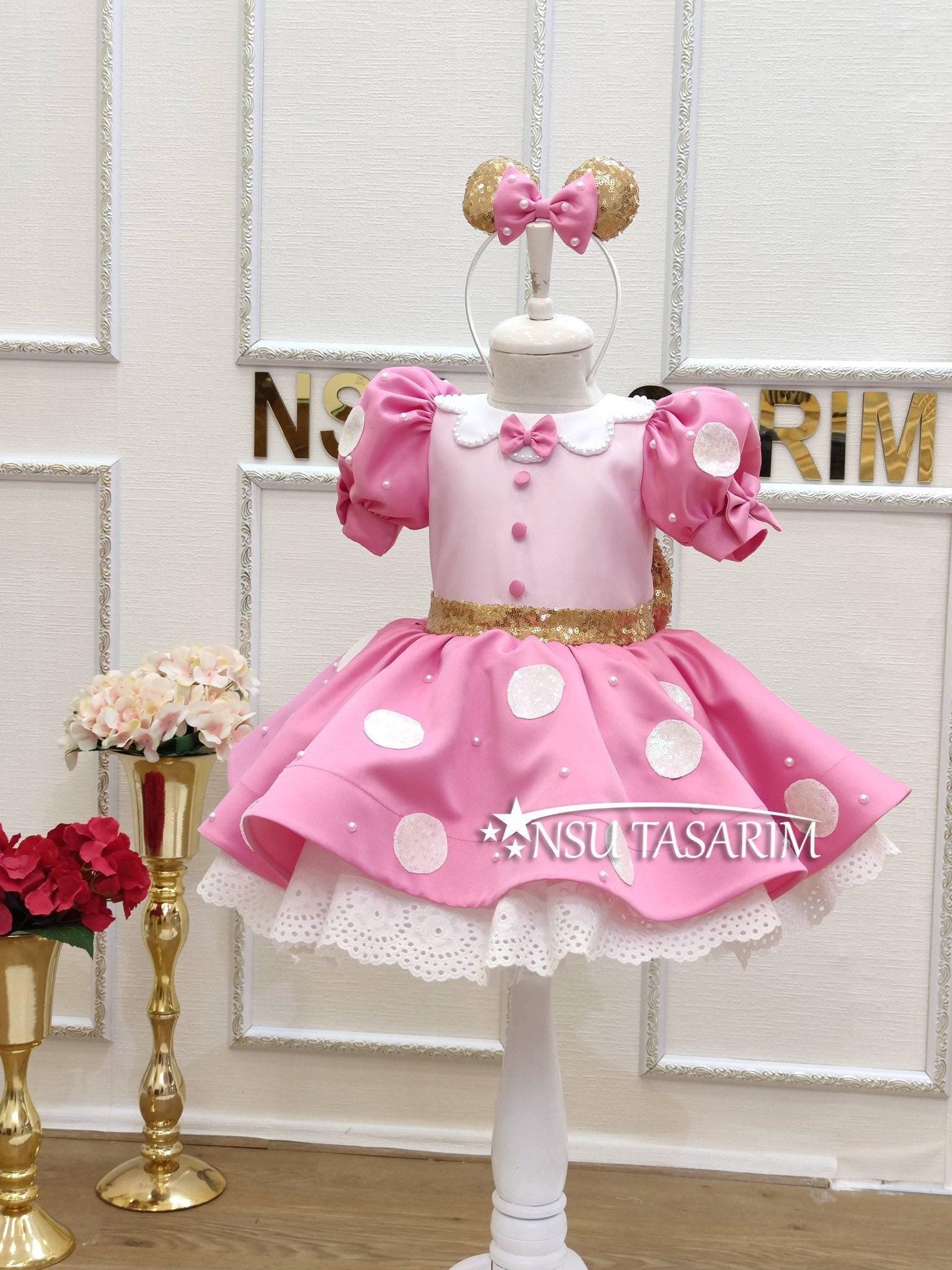 Pink Minnie Mouse costume. Baby girl dress. Minnie Mouse birthday dress. Sparkle and pearl Minnie dress. For special occasion. Handmade! Pink Minnie Mouse costume. Baby girl dress. Minnie Mouse birthday dress. Sparkle and pearl Minnie dress. For special occasion. Handmade!