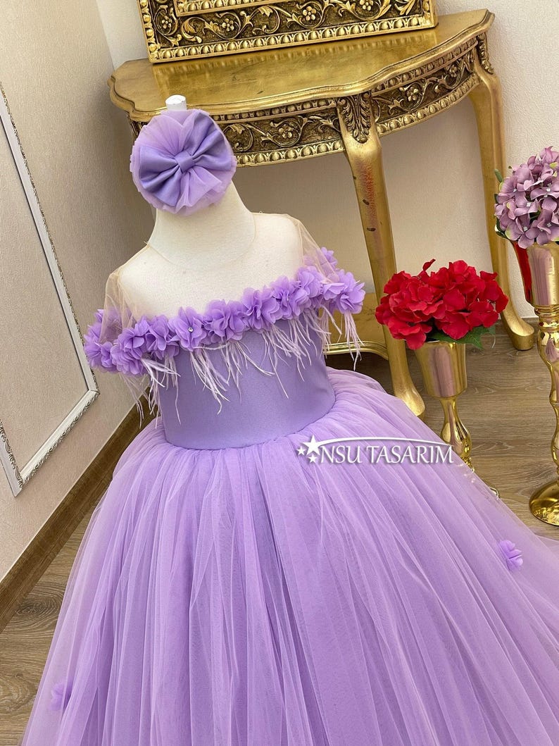 Abito da bambina color lavanda. Abito da festa per bebè. Abito primo compleanno bambina. Abito da ragazza di fiori, abito da compleanno lilla lavanda, per bambina. Fatto a mano! immagine 4