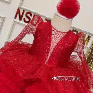 Red baby girl dress front upper part