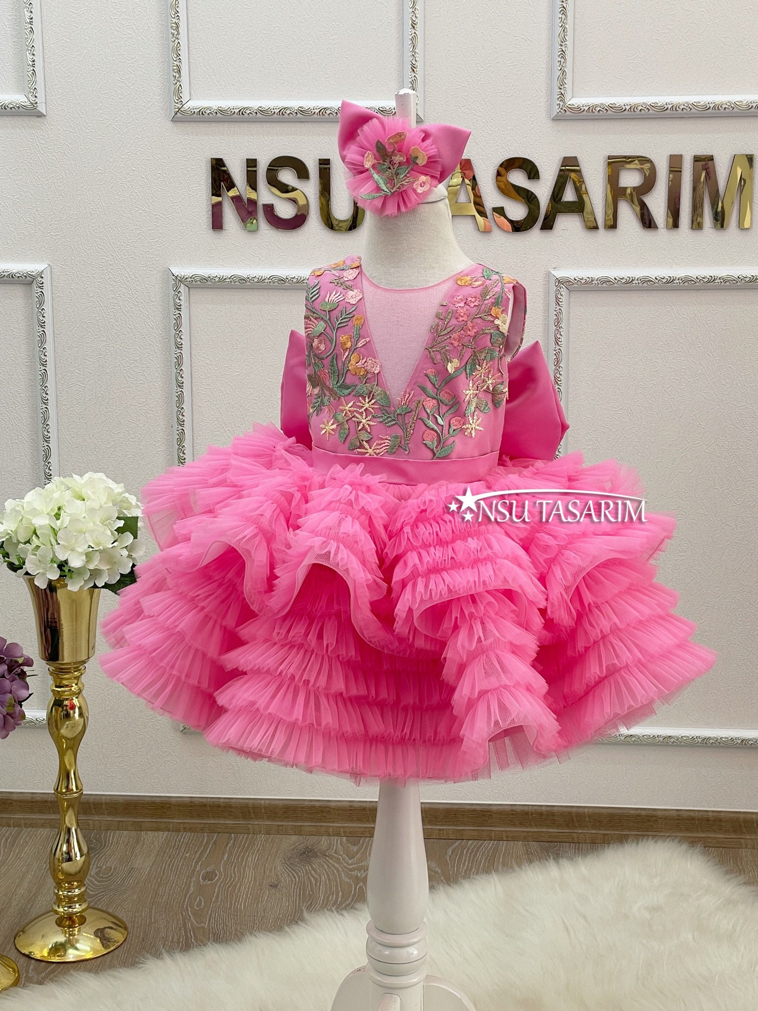 Baby girl first birthday dress designs| latest birthday dresses for baby  girl| whats in trend. - YouTube