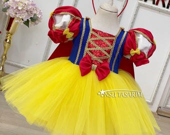 Snow white dress . Snow white Kids Dress Costume. Snow white  birthday dress. Sparkle snow white dress. For special occasion. Handmade!