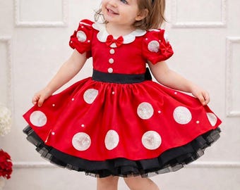 Red Minnie Mouse dress. Baby girl dress. Minnie mouse birthday dress. Sparkle and pearl minnie dress. For special occasion. Handmade!