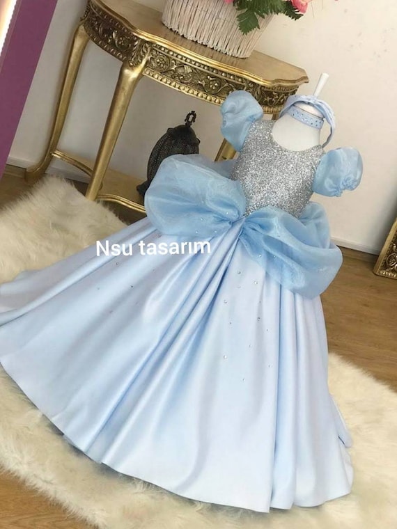 Cinderella Feel Off-shoulder Sassy Gown at Rs 11500 | Belapur | Mumbai| ID:  26122562330