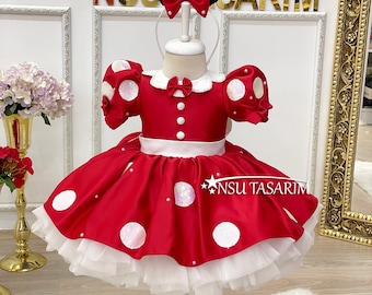 Abito rosso di Minnie. Abito da bambina. Abito compleanno Minnie. Abito Minnie con brillantini e perle. Per occasioni speciali. Fatto a mano!