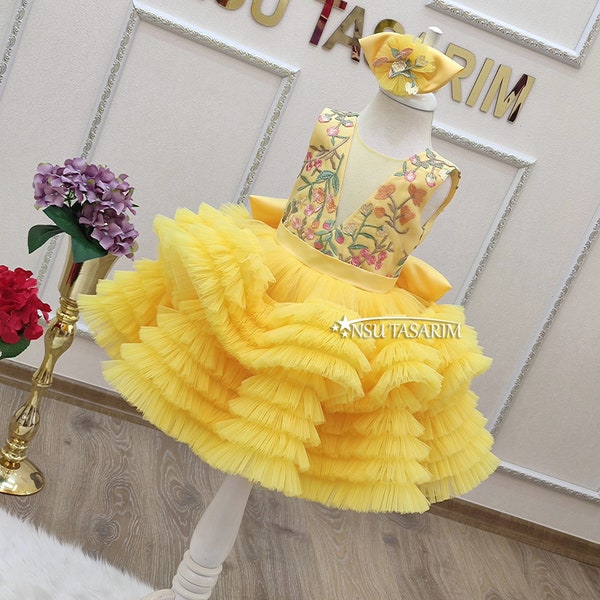 Yellow baby girl dress. Baby party dress. 1st birthday dress baby girl, yellow princess dress, yellow puffy dress,  yellow toddler dress