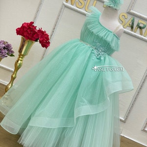 Mint green dress. Baby party dress. 1st birthday dress baby girl. Flower girl dress. Mint green birthday dress toddler. Handmade!
