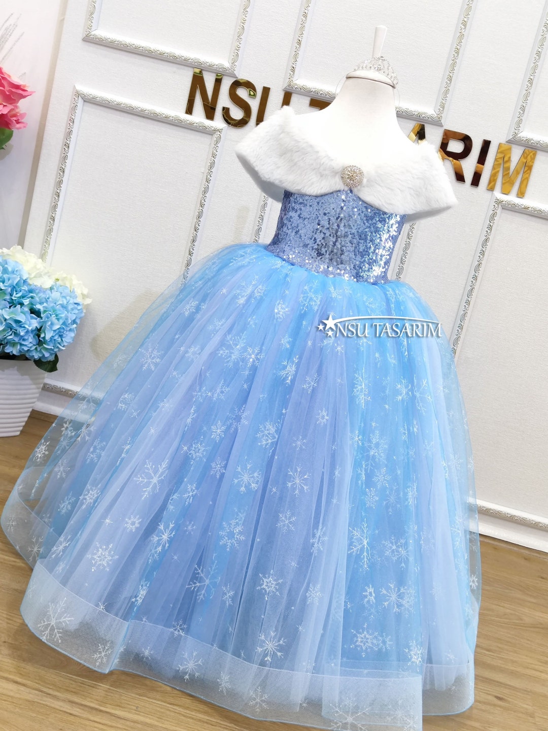 NEW girl BOUTIQUE FROZEN ELSA DRESS gown STUNNING blue COSTUME dress up  SIZE 6-7 | eBay