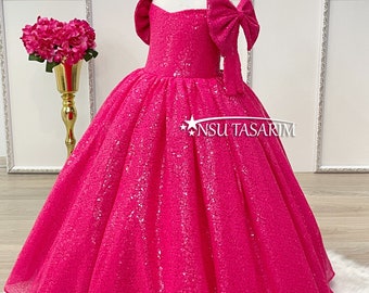 Neon fuchsia Baby girl dress. Girl party dress. Sparkle neon fuchsia . For special occasion, princess gown, couture gown.