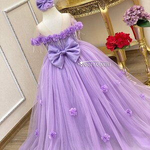 Abito da bambina color lavanda. Abito da festa per bebè. Abito primo compleanno bambina. Abito da ragazza di fiori, abito da compleanno lilla lavanda, per bambina. Fatto a mano! immagine 3