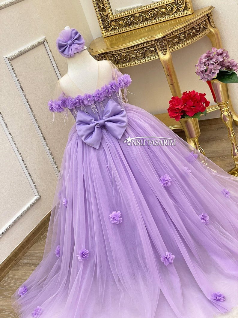 Abito da bambina color lavanda. Abito da festa per bebè. Abito primo compleanno bambina. Abito da ragazza di fiori, abito da compleanno lilla lavanda, per bambina. Fatto a mano! immagine 3