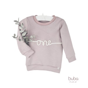 Sweater Pullover aus Waffelstruktur mit Kordelschrift Name Zahl personalisiert Altrosa