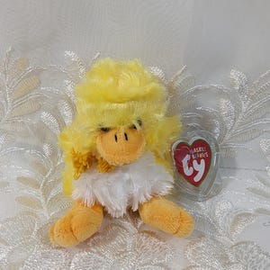 Ty Basket Beanies - Coop the chick (4in) *Tiny*