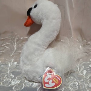 Ty Beanie Babies Gracie the Swan Near Mint Plush Toy (8in