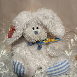 Ty Beanie Baby 2.0- Hopsy The White Blue Bunny Rabbit - Mint Ostern Plüschtier (6 in)