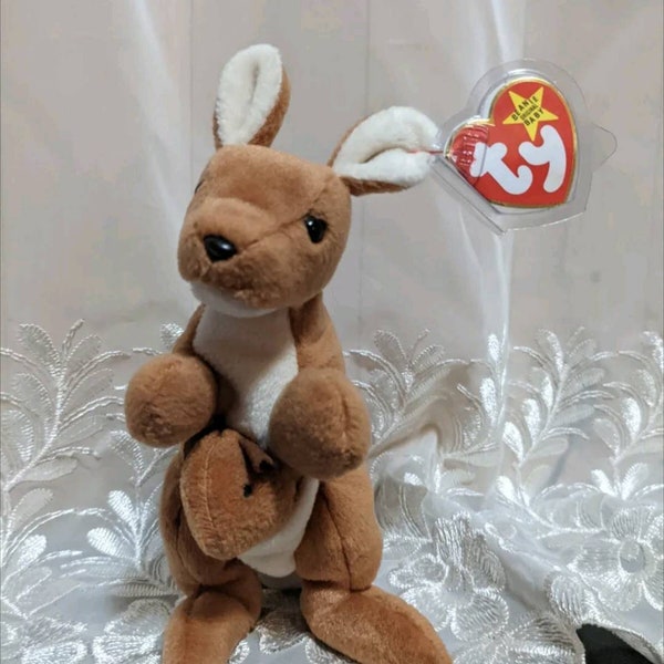 Ty Beanie Baby - Pouch The kangaroo- Mint Vintage  Plush Toy. (7in)
