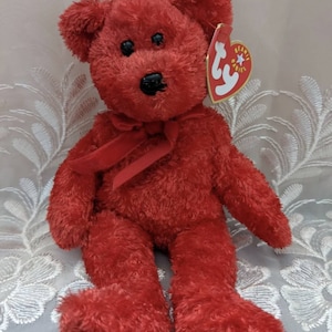 Ty Beanie Baby - Sizzle The Red Fuzzy Bear - Mint  Vintage Plush Toy (8.5 in)