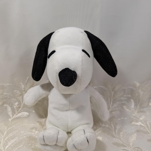 Ty Beanie Baby - Snoopy, o cachorro do Charlie Brown Peanuts (20 cm) sem etiqueta