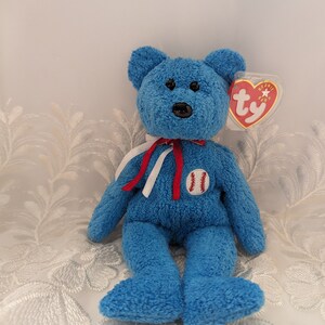 Ty Beanie Baby - Addison The baseball Bear (8.5in)