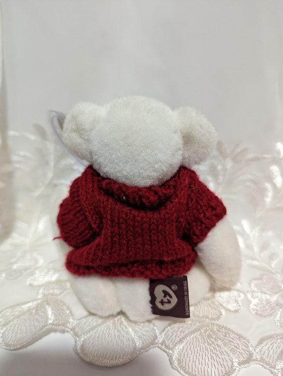 赤いセーターのクマのぬいぐるみ | ヤマダウェブコム