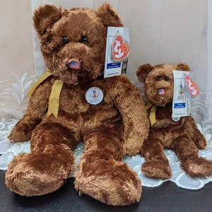 FIFA Bear Champion USA soccer Ty Beanie Baby + Beanie Buddy lot - Vintage  Plush Toys (Sold As Pair)