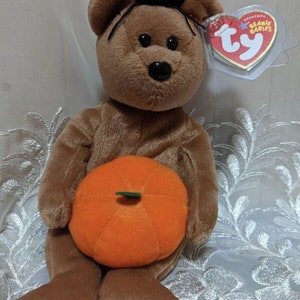 Ty Beanie Baby - Hocus The Halloween Bear With Pumpkin (8.5in) Near mint