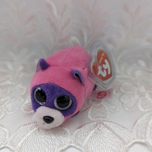 Ty Teeny Ty&#39;s - Rugger The Pink Raccoon (4 in)
