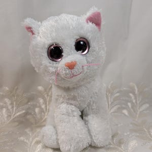 ty classic 白い猫　ぬいぐるみ クリスタル | 製品情報 | Ty Japan